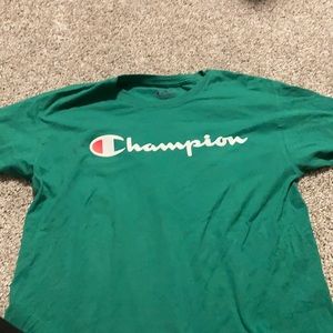 Green champion shirt M